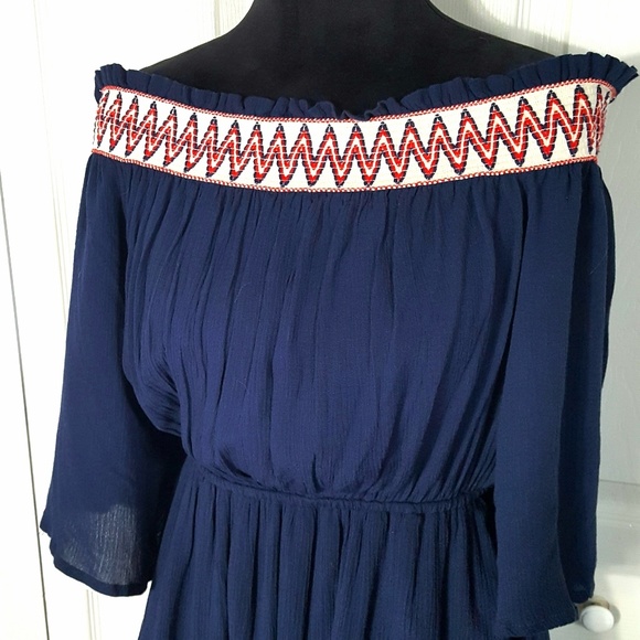 Romeo + Juliet Couture Off Shoulder Gauze Dress - Picture 4 of 8